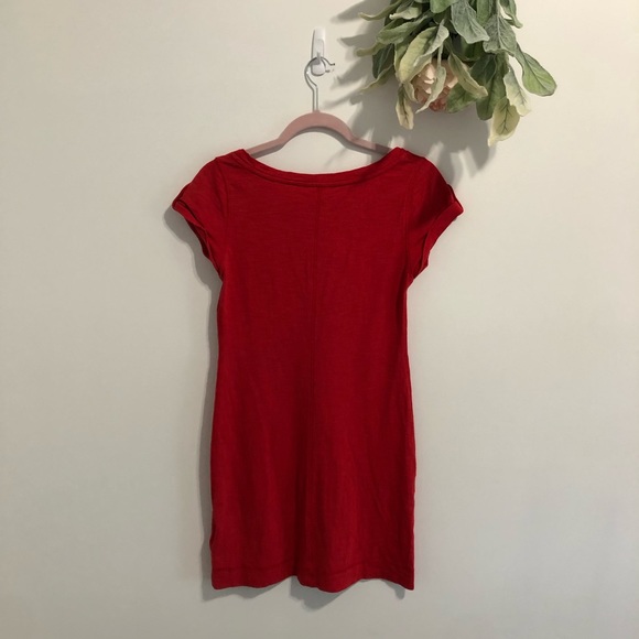 Comfy Red t-shirt dress from Banana Republic - Picture 8 of 9